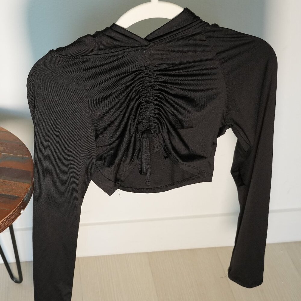 Sommer Ray's Shop: Ruched Front Cropped Hoodie in Black - Size Small